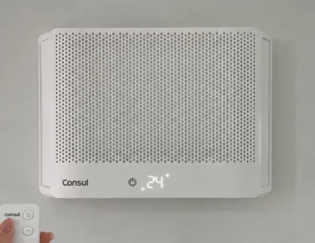 Ar condicionado cônsul 3 meses de uso. 10.000 BTUs 127Vlts. Com controle remoto 