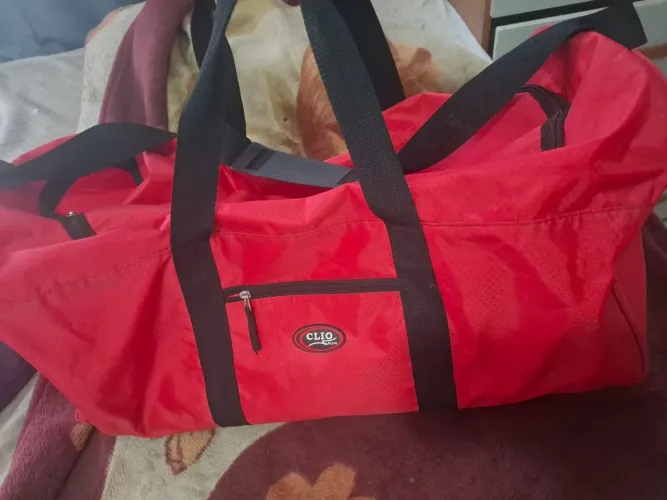 PRA SAIR HOJE BOLSA DE MAO VERMELHA 