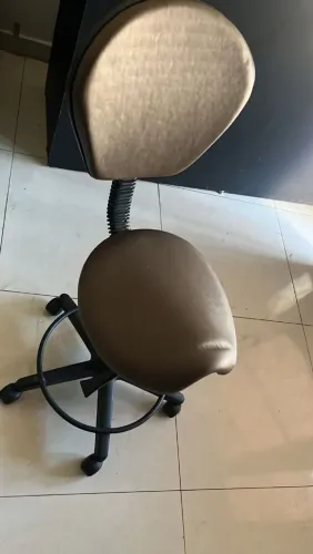 Maca, mocho e carrinho auxiliar.