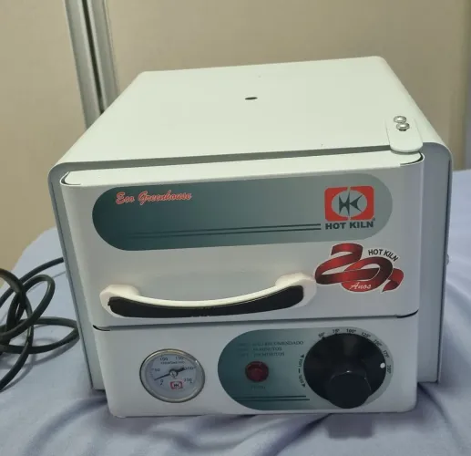 estufa esterilizadora da marca Hot Kiln, 1,9 litros.