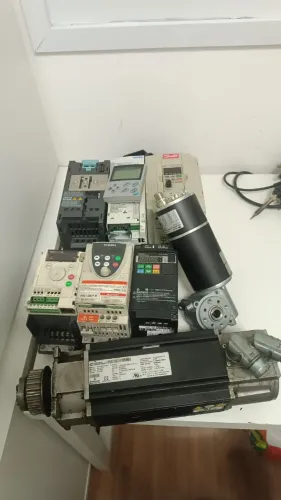 Lote Inversores Servo Drives Motores E Motores Industriais