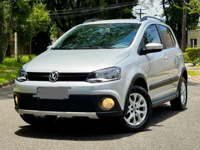 Volkswagen Crossfox 1.6 MI Total Flex 8V 5P 2014