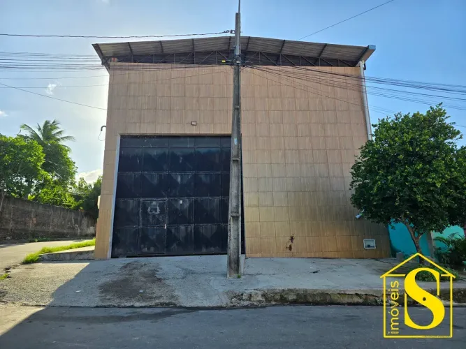 Galpão para Locação 390m² | Doca + Acesso Lateral | Paupina Fortaleza/CE