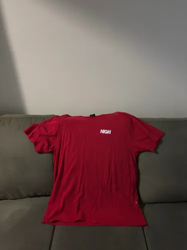 camiseta high company