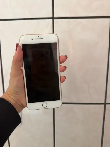 iPhone 8 Plus