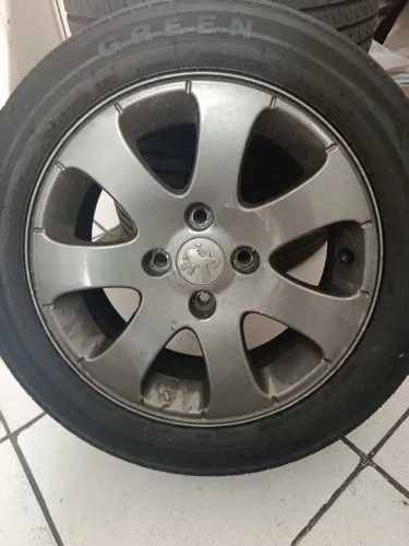 Rodas do Peugeot 307 aro 15 original grafite em ótimo estado de conservação sem soudas