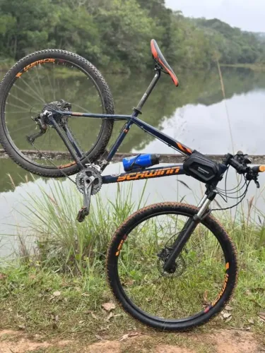 BICICLETA ARO 29 SHWINN KALAHARI 