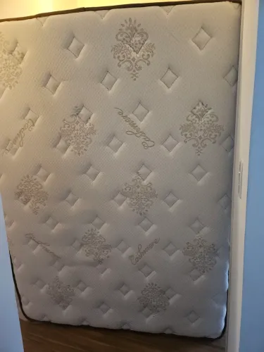 Vendo colchão casal 