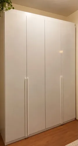 Guarda roupa de Solteiro 4 portas
