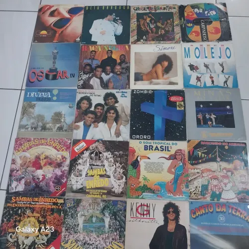 Discos de vinil vários gêneros