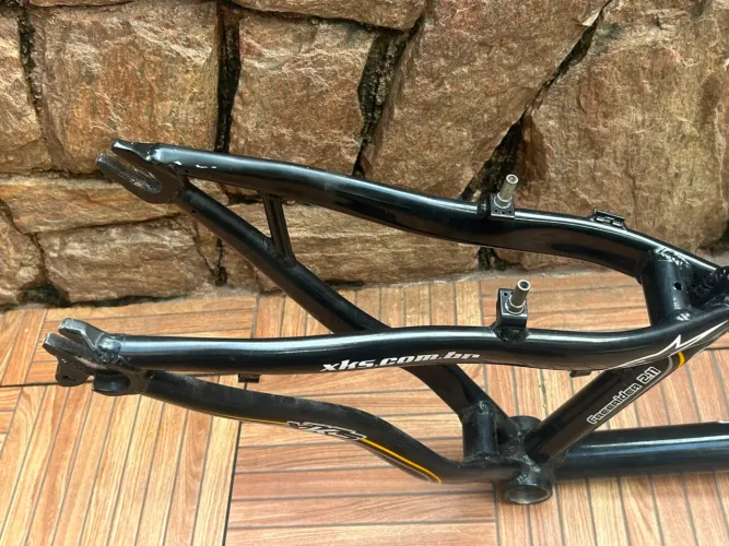 Quadro XKS tamanho 13 aro 26