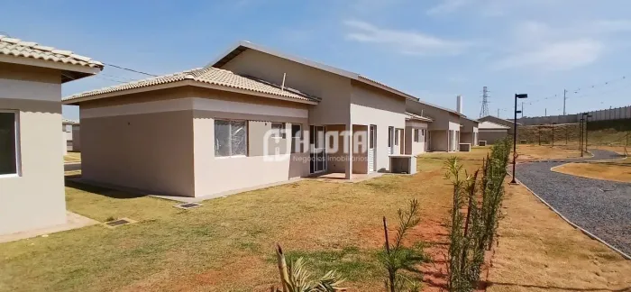Casa Condominio Versalhes Bady Bassitt com 77 m² 3 Dorm com suíte