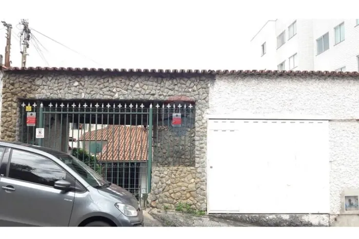 "Oportunidade Única: Casa 5 Quartos BH, Sagrada Família"