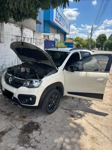 Renault Kwid Outsider 1.0 Flex 12V 5P Mec. 2021