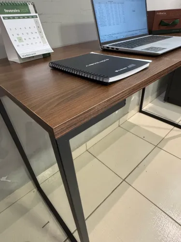 Mesa escrivaninha nova