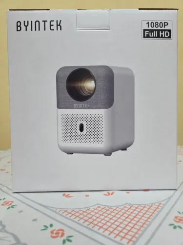 PROJETOR BYINTEK LOVE U4 SMART FULL HD ANDROID TV