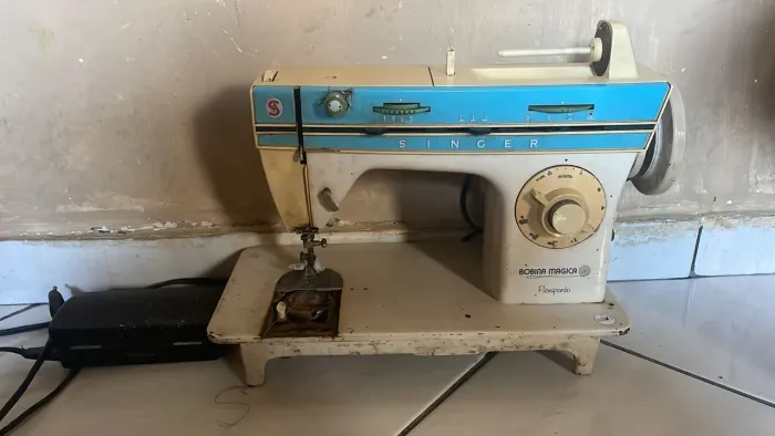 Maquina de costura 