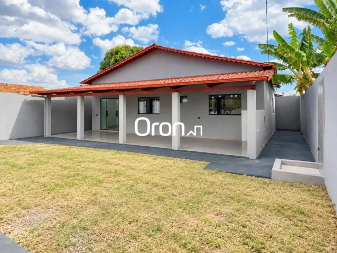 Casa com 3 dormitórios à venda, 106 m² por R$ 460.000,00 - Residencial Alphaville - Goiâni