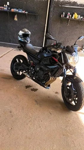 XJ6 2011 