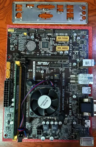 Kit placa mãe Asus AM1-A  socket Am1 com processador Athlon 5150 e 4Gb Memoria 1600 usada