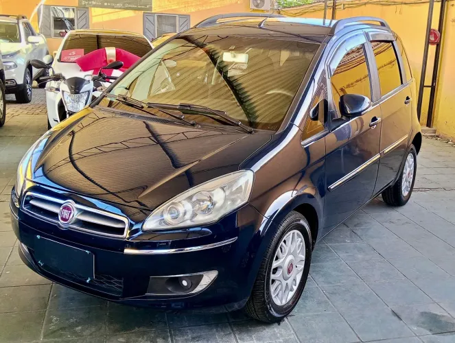 Fiat Idea Essence Sublime 1.6 Flex 16V 5P 2015