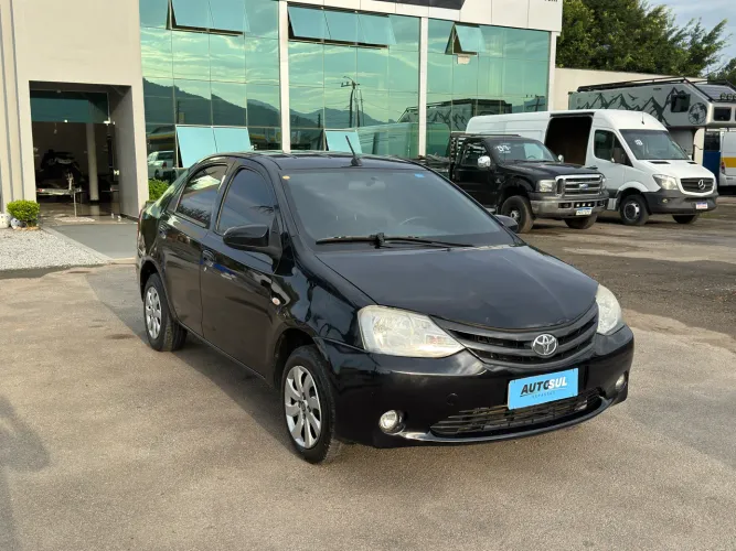 Toyota Etios X Sedan 1.5 Flex 16V 4P Mec. 2017