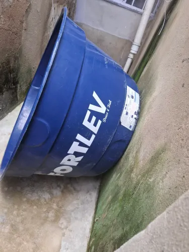 Caixa d'água fortlev 310lt nova