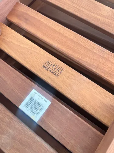 Mesas e cadeiras