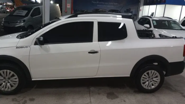 Volkswagen Saveiro Robust 1.6 Total Flex 8V CD 2021