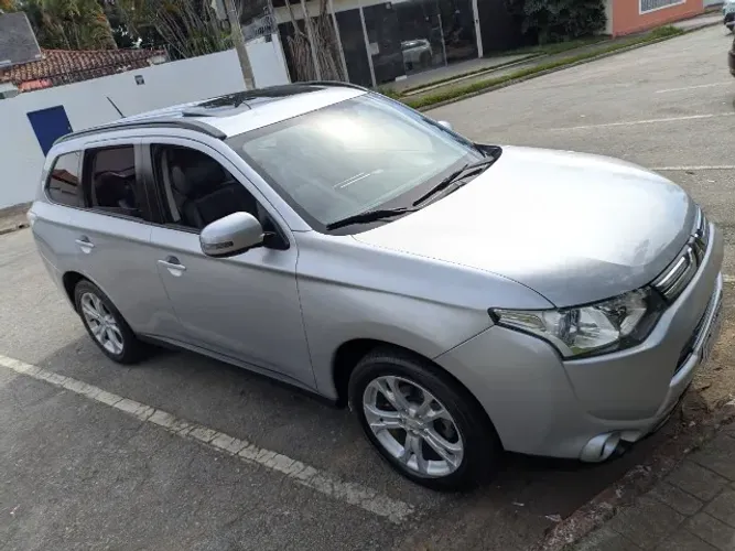 Mitsubishi Outlander 2.0 16V 160cv Aut. 2015