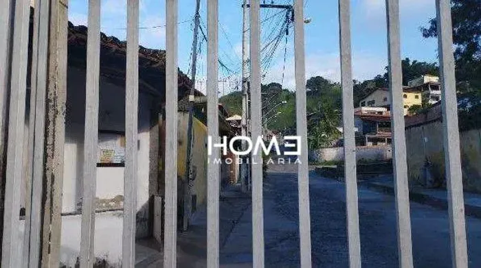 Casa com 4 dormitórios à venda, 326 m² por R$ 393.000,00 - Tribobó - São Gonçalo/RJ
