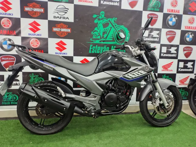 FAZER 250 BLUEFLEX 2015 PRETA 