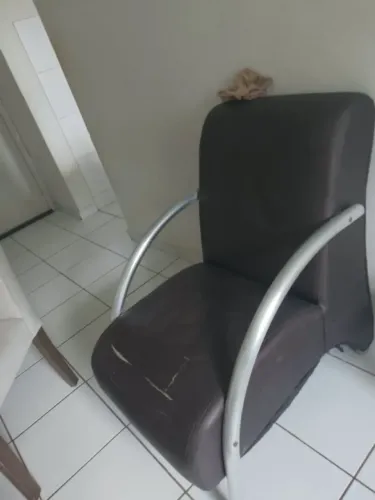 Vende-se 2 poltronas usadas 150 reais