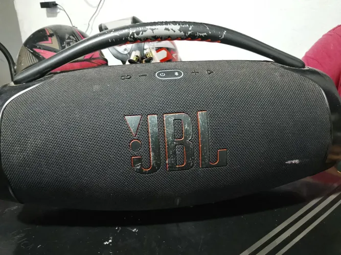 Em perfeito estado graves funcionando perfeitamente bombox com perfeito estado