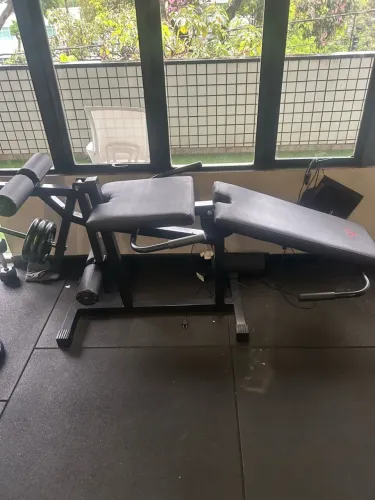 Cadeira Flexora e extensora