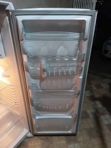 Vendo geladeira ano 2025 Consul Facilite CRB36 
