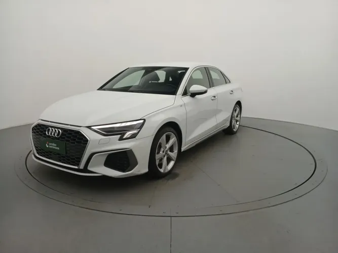 Audi A3 Sedan S-line 2.0 TFSI S-tronic 2024