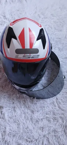 Capacete
