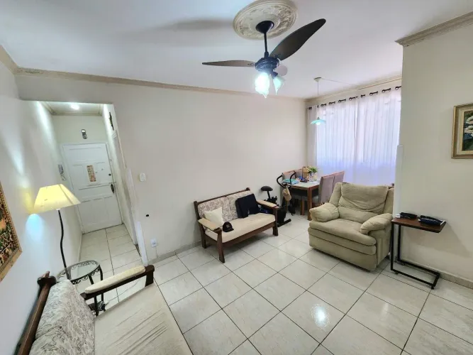 Apartamento próximo da praia com 2 Quartos com Garagem no Gonzaga Próximo ao Shopping Mira