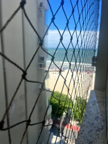 Apartamento 03 dormitórios locação anual. Edifício Acácias em Balneário Camboriú