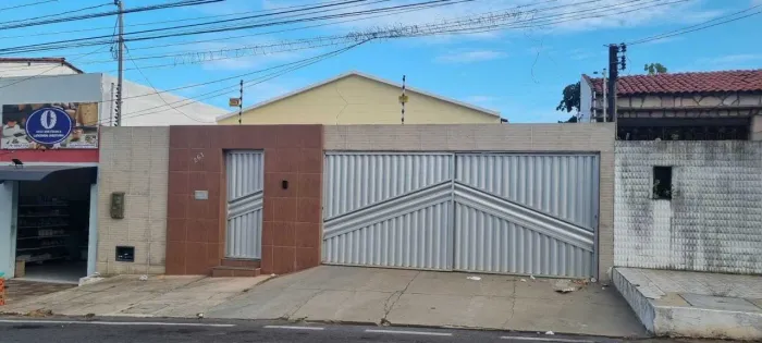 Vendo casa na Jabotiana [5664]