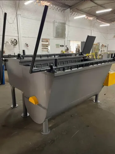 DEPELADEIRA INDUSTRIAL AUTOMATICA PARA SUINOS