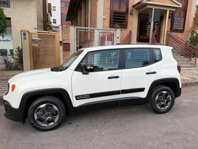 Jeep Renegade 1.8 4X2 Flex 16V Mec. 2018