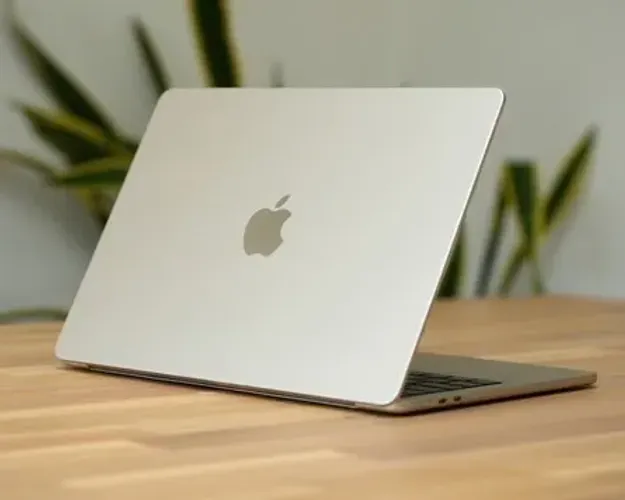 MacBook Air M5