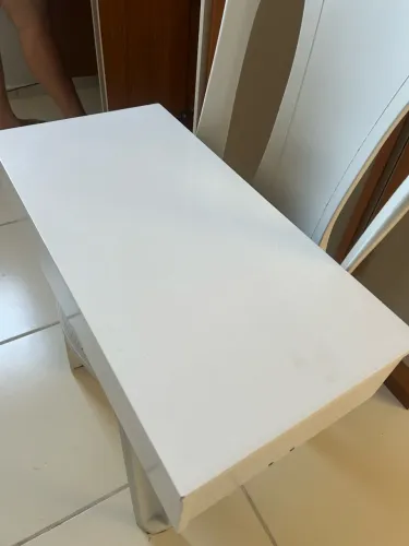 Penteadeira branca semi montada com gaveta + mãos francesas