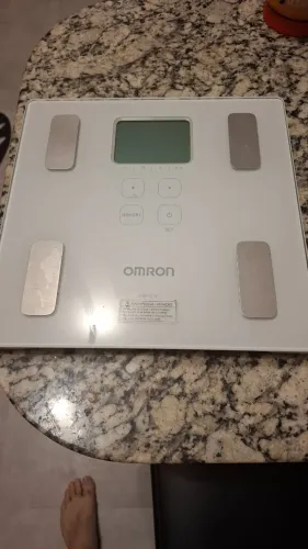 Balança OMRON bioimpedância - alemã a melhor marca