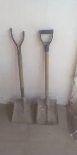 Pá de construção civil (Faço entrega)