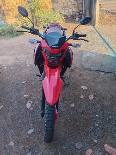 Vendo essa moto valor 20 mil a vista