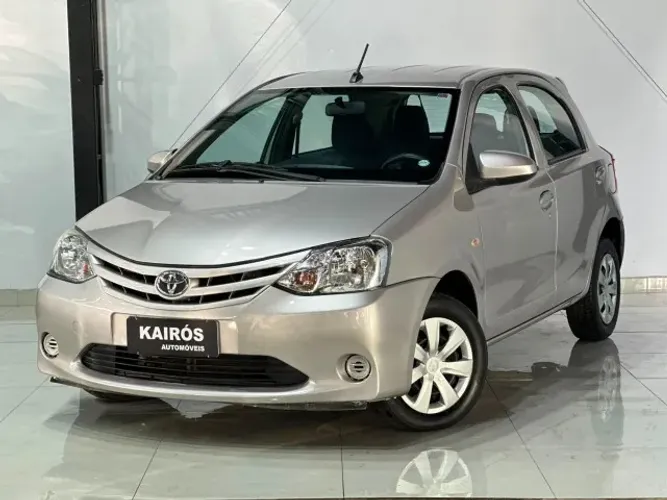 Toyota Etios X 1.3 Flex 16V 5P Mec. 2017