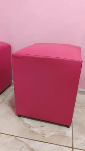 Vendo Puff Pequeno para Decoração